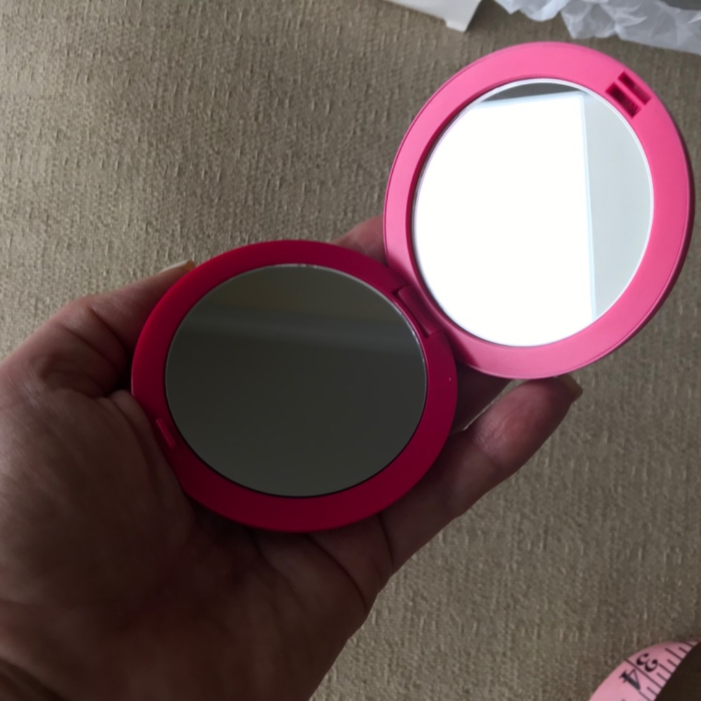 Dior Compact Mirror 💖 - Picture 4 of 8